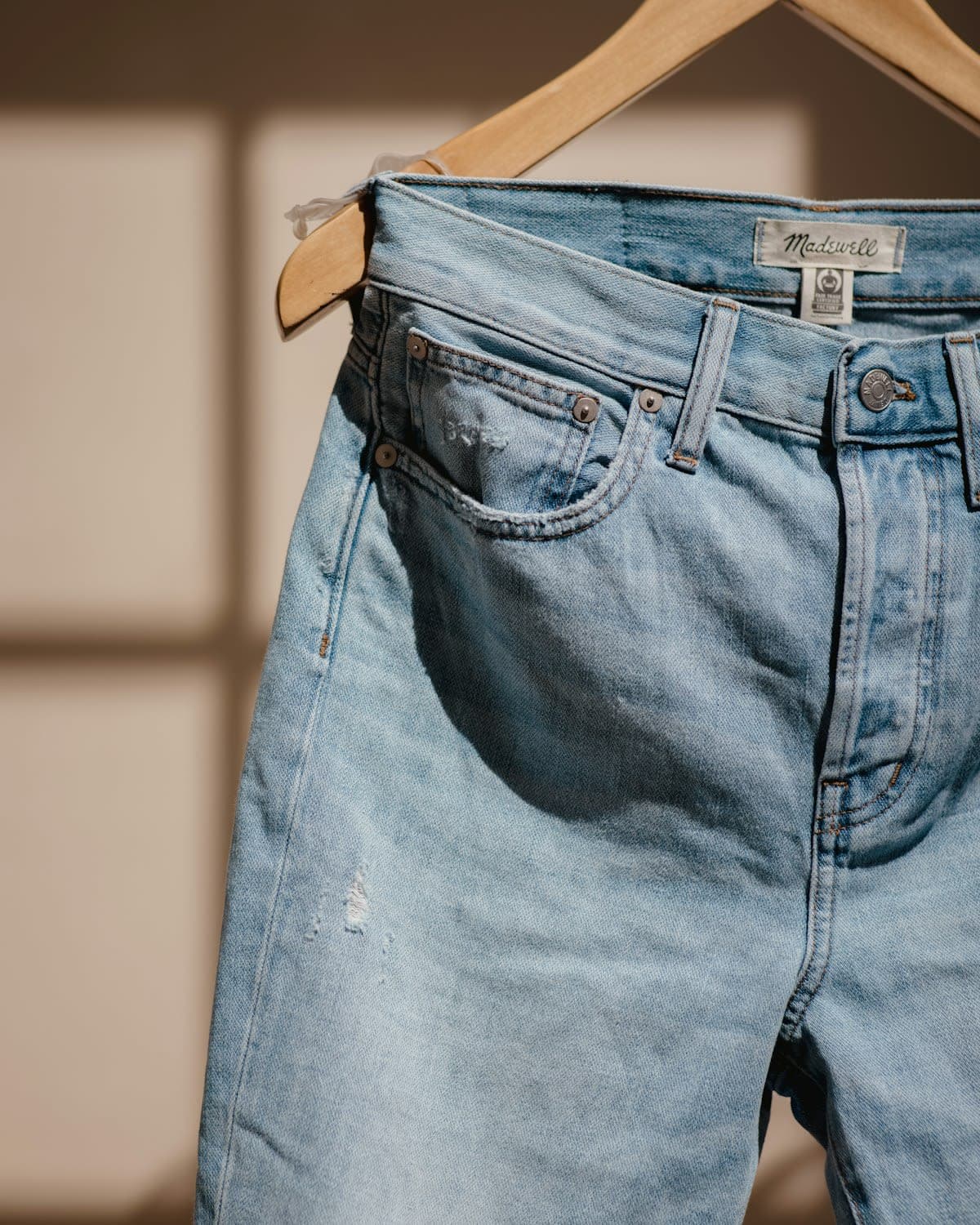 Distressed Baggy Jeans